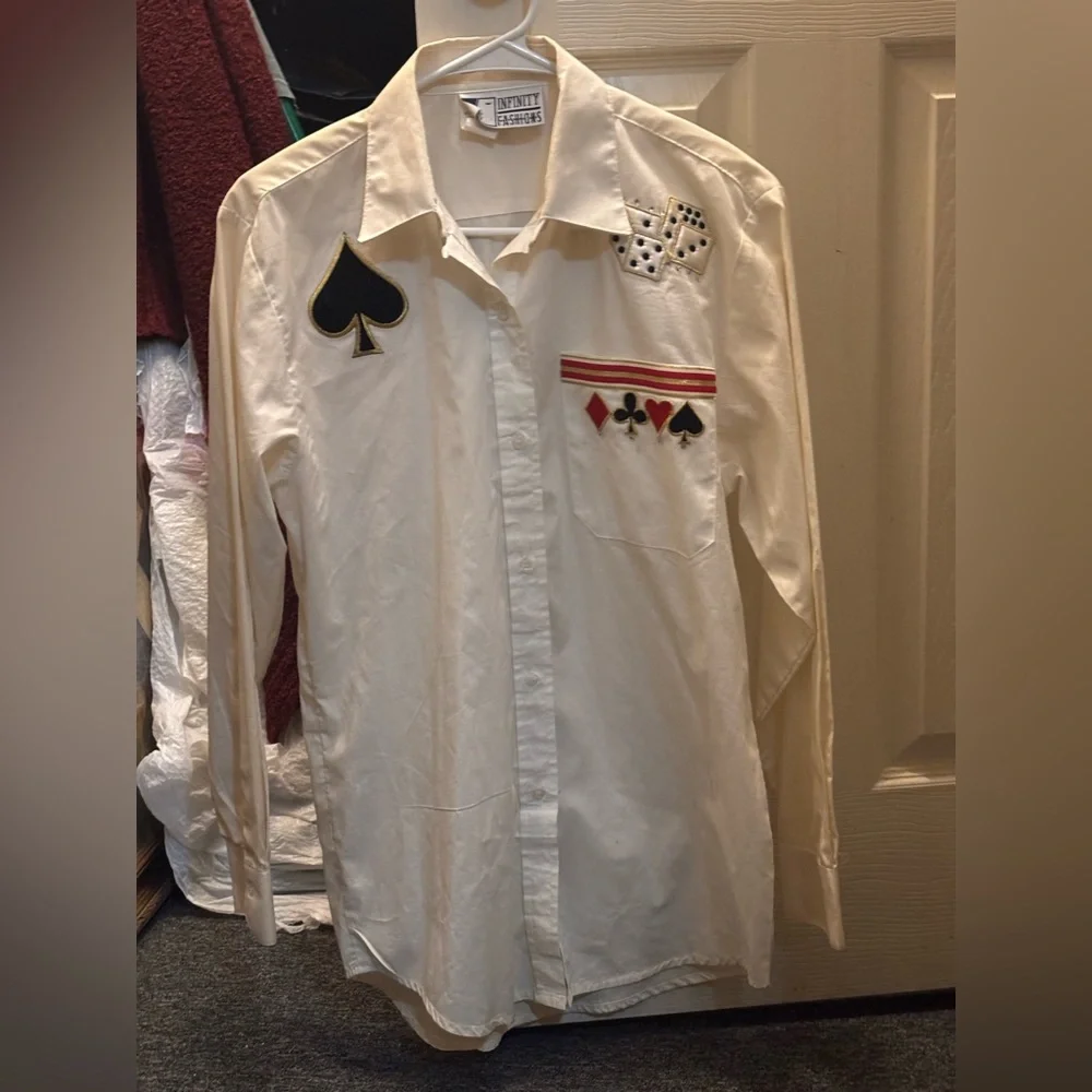 INFINITY FASHIONS - White Button Down Shirt with Ruffled Detailing - CASINOS 🎰 - Picture 5 of 6